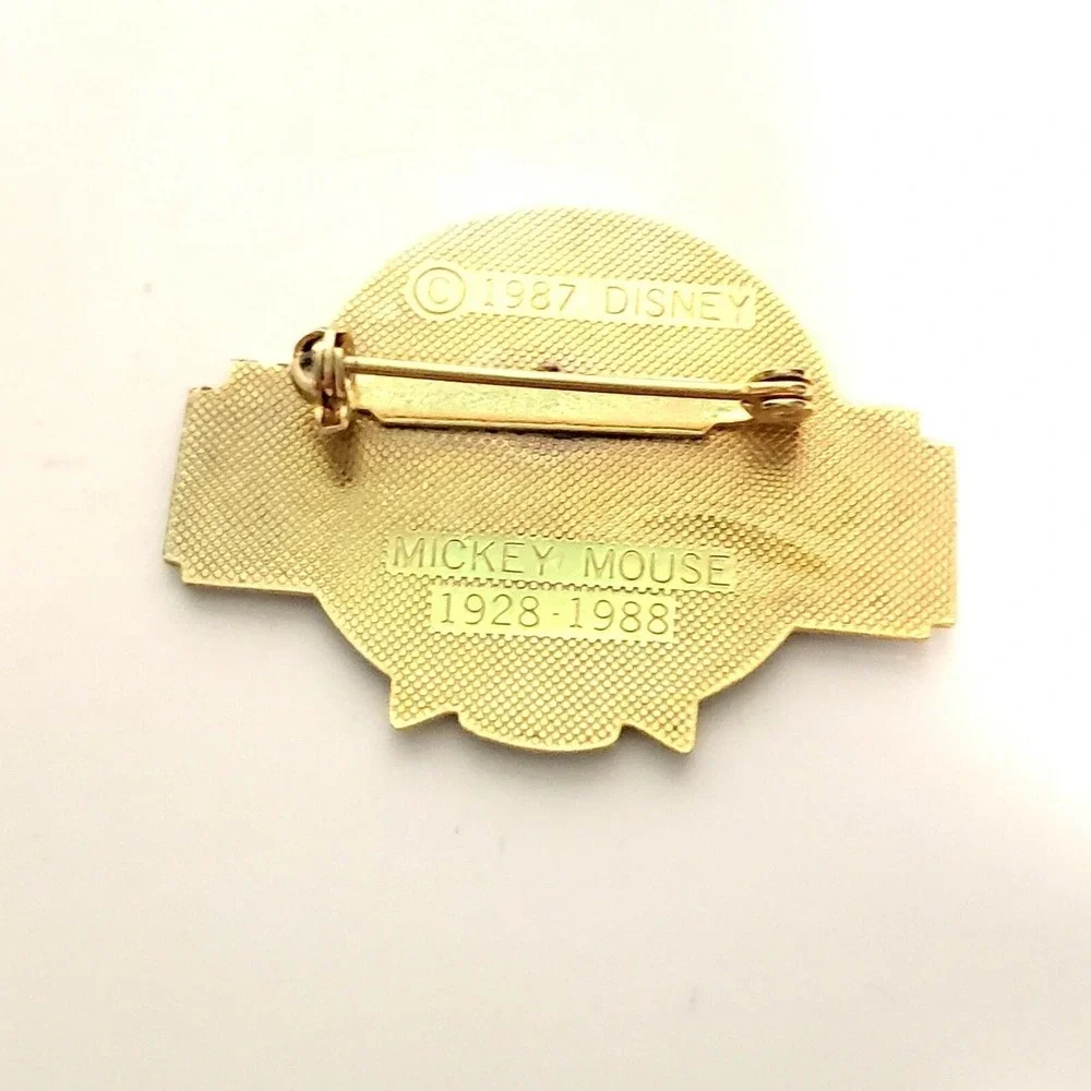 Disney pin 19615